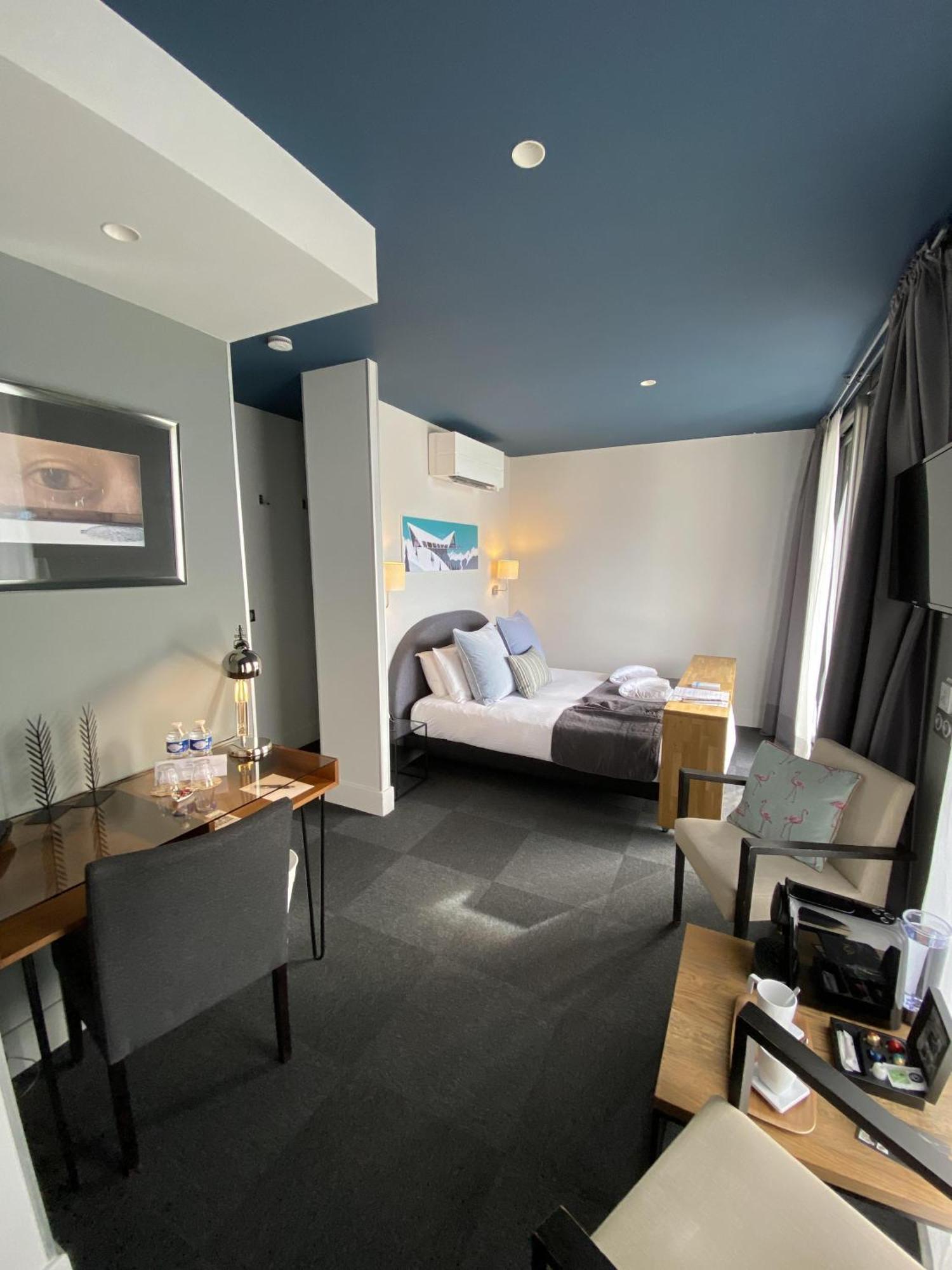Les Suites Du Lac Aix-les-Bains Szoba fotó