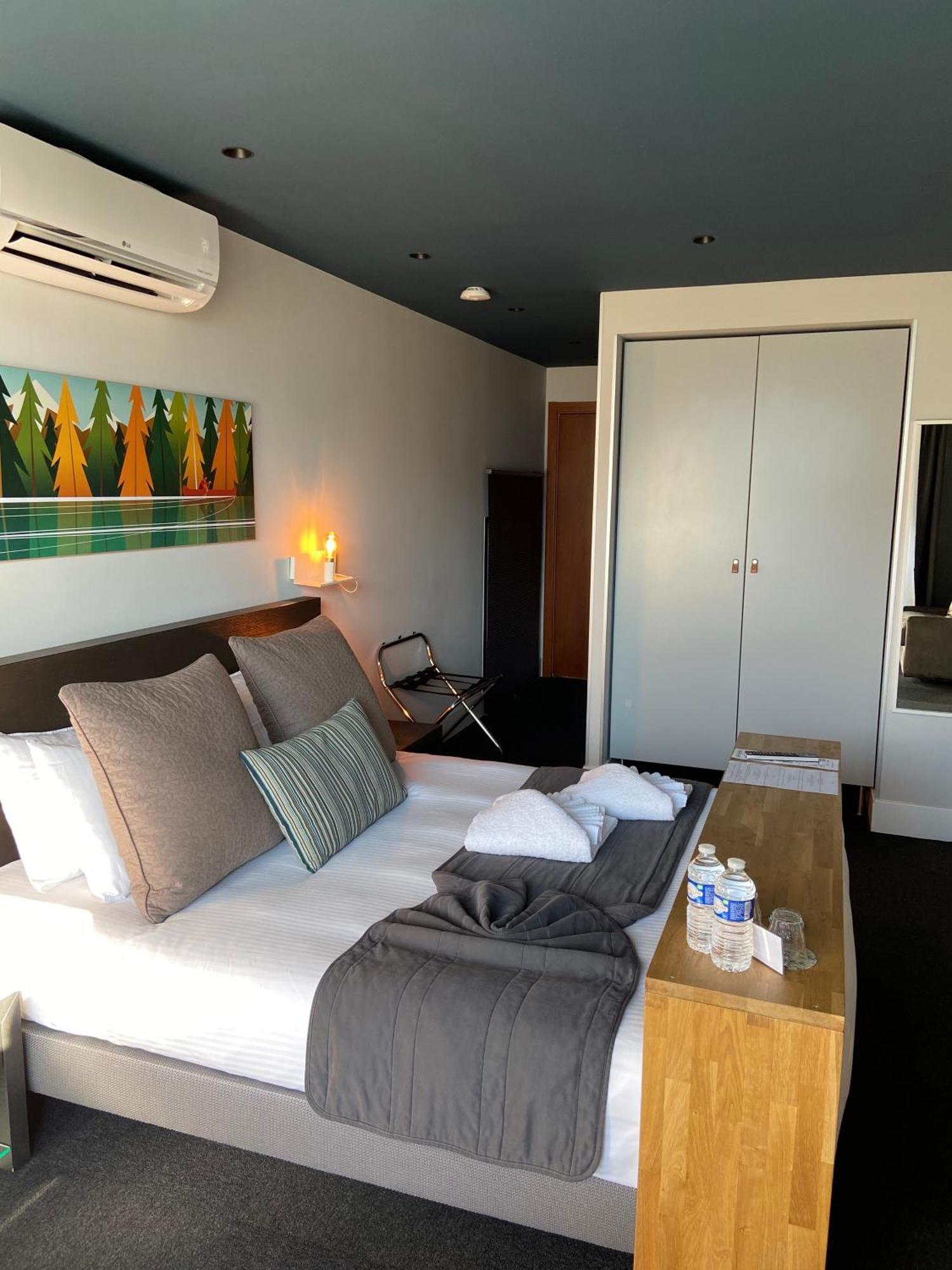 Les Suites Du Lac Aix-les-Bains Szoba fotó