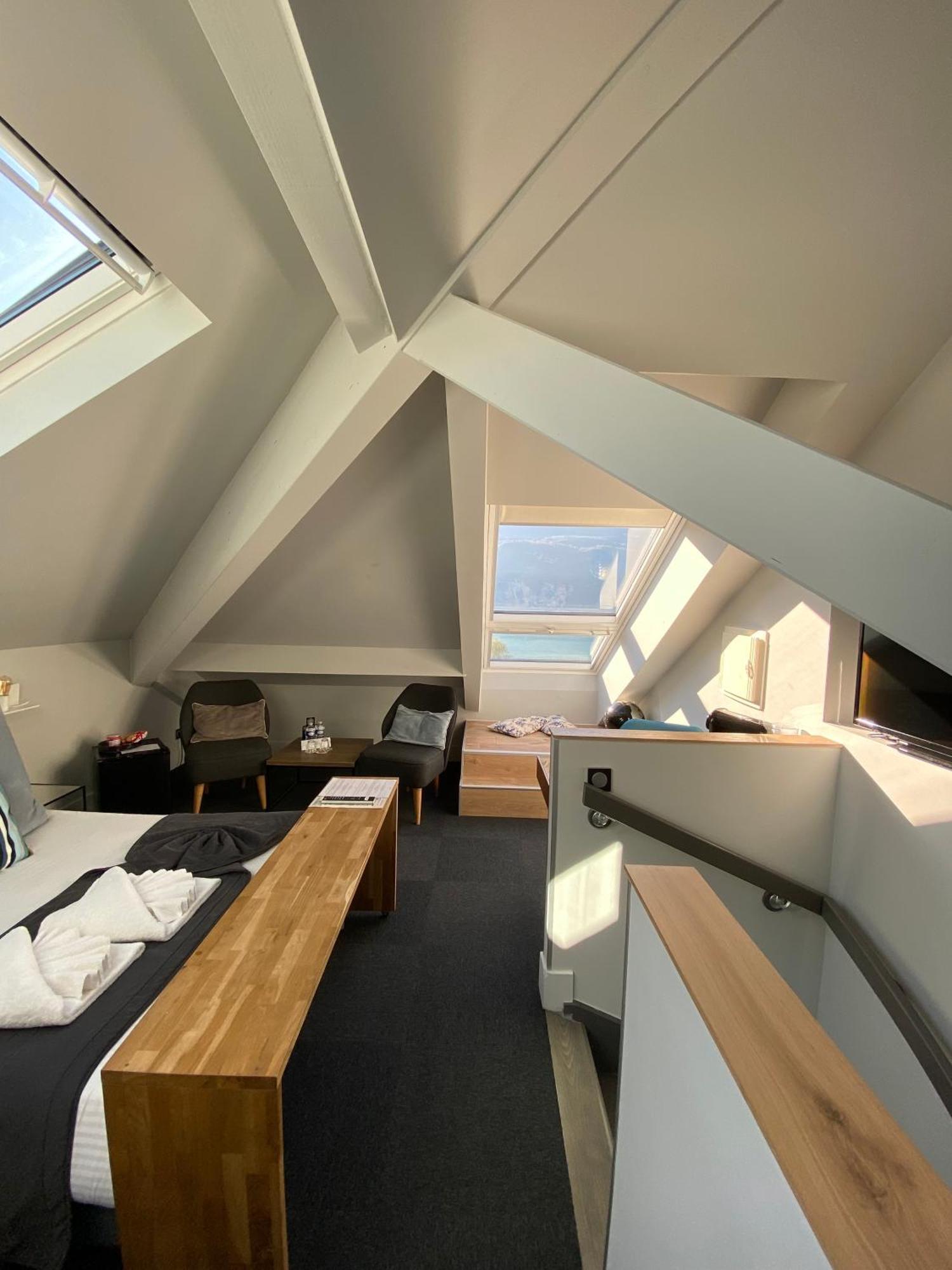 Les Suites Du Lac Aix-les-Bains Szoba fotó