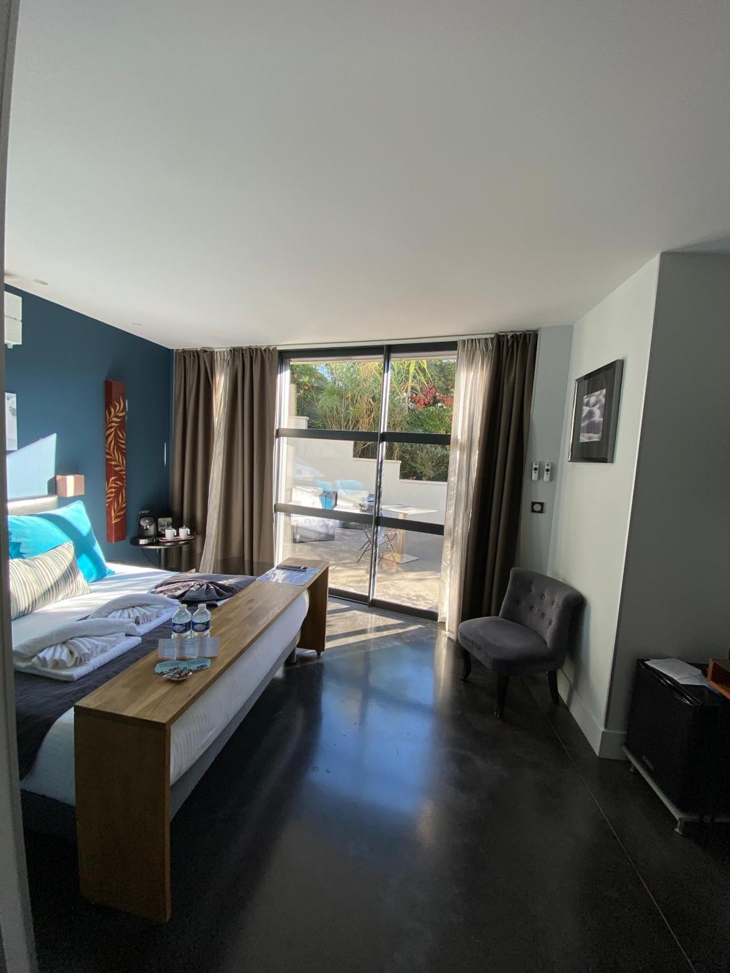 Les Suites Du Lac Aix-les-Bains Szoba fotó