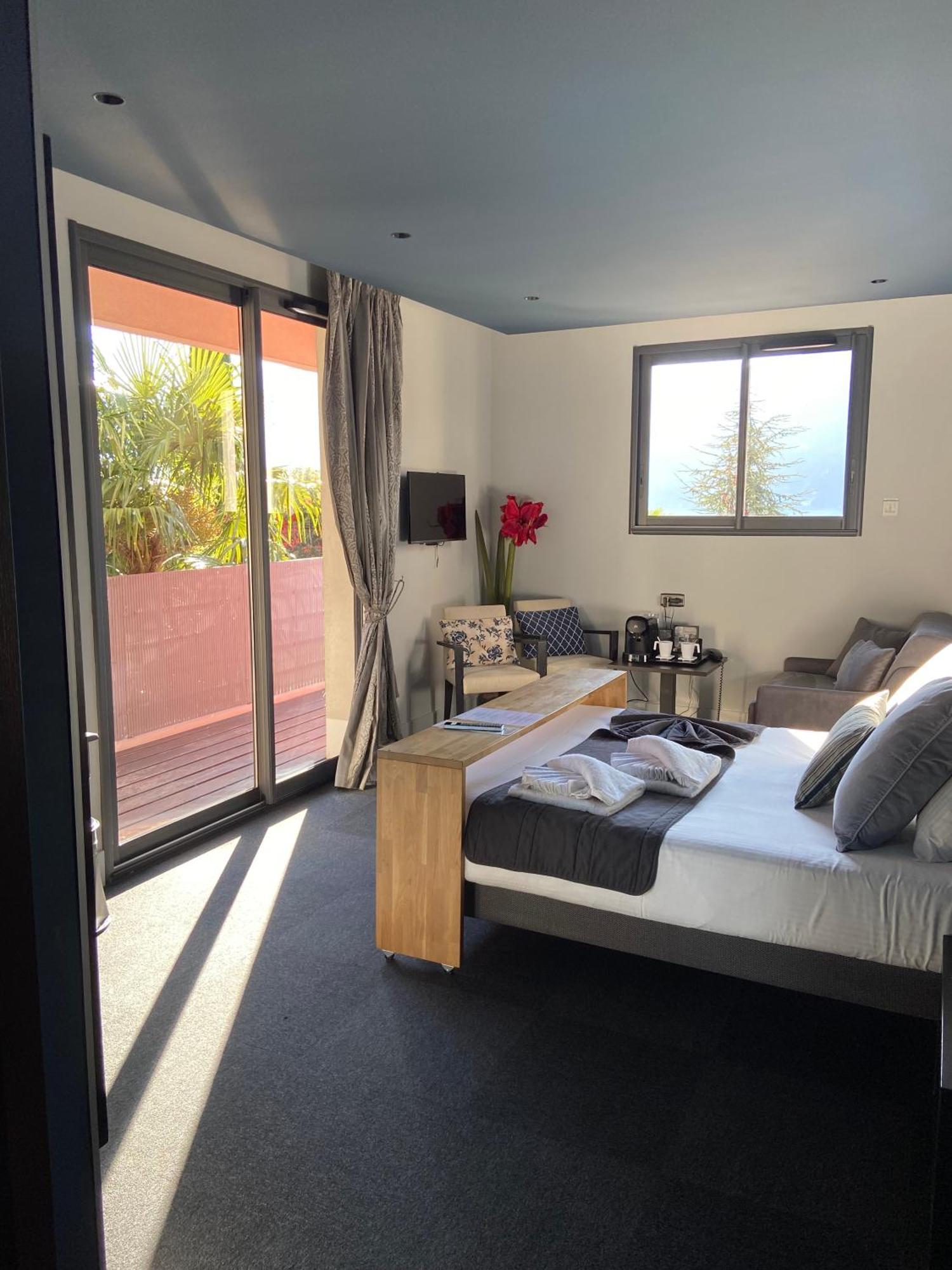 Les Suites Du Lac Aix-les-Bains Szoba fotó