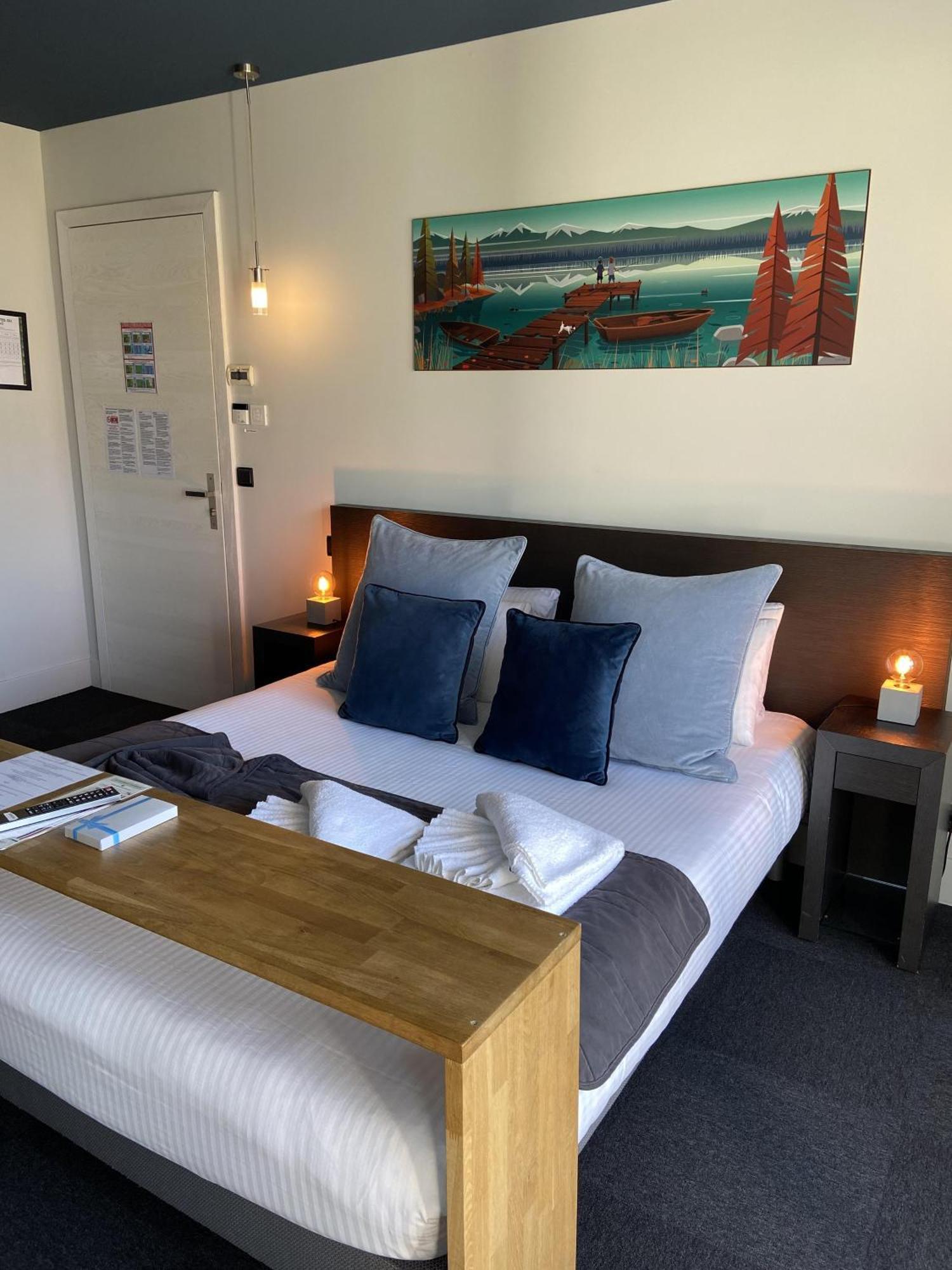 Les Suites Du Lac Aix-les-Bains Szoba fotó
